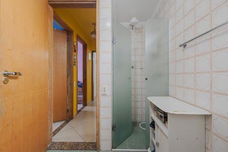 Apartamento à venda com 84m², 2 quartos e 1 vaga Apartamento à venda com 84m², 2 quartos e 1 vagaBanheiro