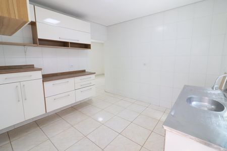 Cozinha de casa para alugar com 1 quarto, 49m² em Vila Osasco, Osasco