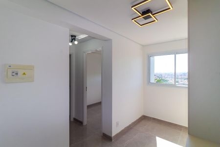 Sala de apartamento para alugar com 2 quartos, 34m² em Vila Tolstoi, São Paulo