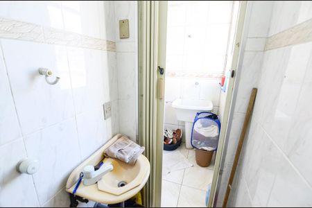 Apartamento à venda com 70m², 2 quartos e 1 vaga Apartamento à venda com 70m², 2 quartos e 1 vagaBanheiro de Serviço