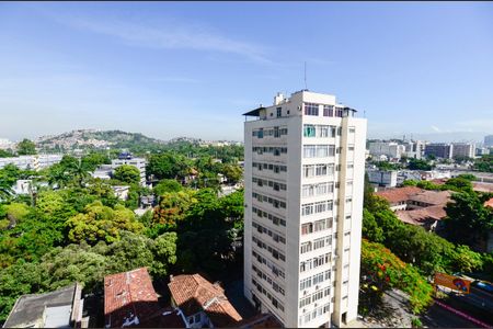 Apartamento à venda com 70m², 2 quartos e 1 vaga Apartamento à venda com 70m², 2 quartos e 1 vagaSala