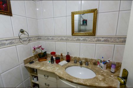 Apartamento à venda com 70m², 2 quartos e 1 vaga Apartamento à venda com 70m², 2 quartos e 1 vagaBanheiro