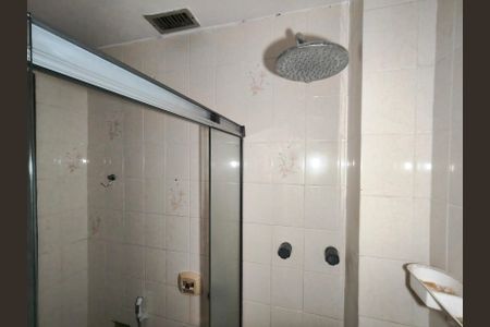 Apartamento à venda com 188m², 2 quartos e 2 vagasBanheiro da Suíte