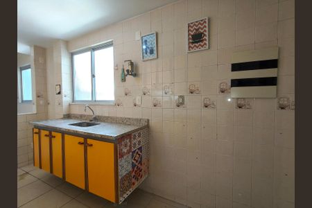 Apartamento à venda com 188m², 2 quartos e 2 vagasCozinha