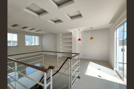 Apartamento à venda com 188m², 2 quartos e 2 vagasSala de TV