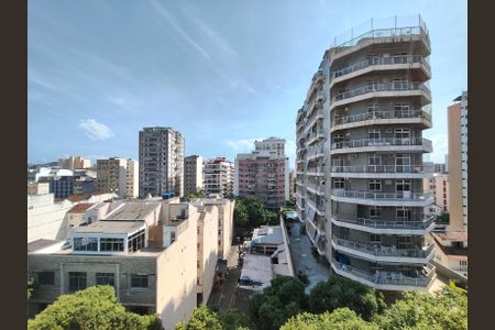 Apartamento à venda com 188m², 2 quartos e 2 vagasVista da Sacada