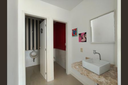Apartamento à venda com 188m², 2 quartos e 2 vagasBanheiro