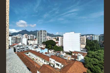 Apartamento à venda com 188m², 2 quartos e 2 vagasVista da Sacada