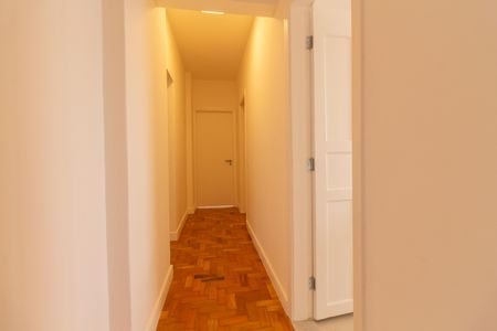 Apartamento à venda com 137m², 3 quartos e 1 vagaCorredor