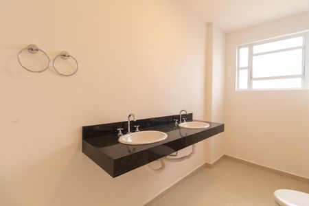 Apartamento à venda com 137m², 3 quartos e 1 vagaBanheiro