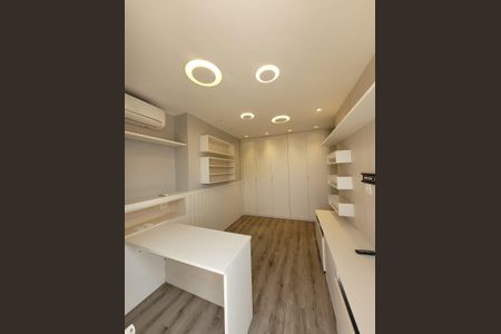 Apartamento à venda com 220m², 3 quartos e 3 vagas