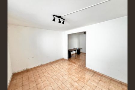 Casa à venda com 150m², 4 quartos e 4 vagasSala 2