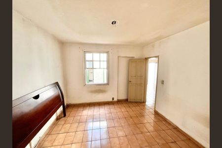 Casa à venda com 150m², 4 quartos e 4 vagasSala 3