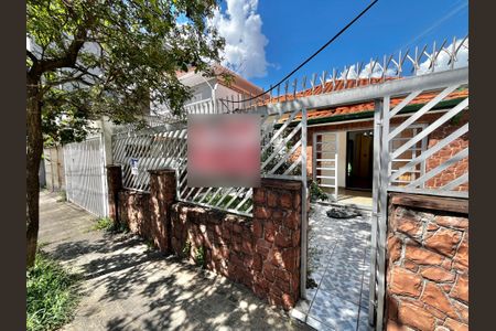 Casa à venda com 150m², 4 quartos e 4 vagasFachada/Placa