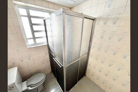 Casa à venda com 150m², 4 quartos e 4 vagasBanheiro 2