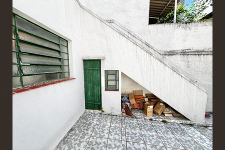 Casa à venda com 150m², 4 quartos e 4 vagasBanheiro de serviço