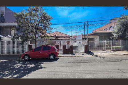 Casa à venda com 150m², 4 quartos e 4 vagasFachada