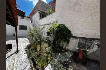 Casa à venda com 150m², 4 quartos e 4 vagasQuintal
