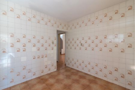 Casa à venda com 150m², 4 quartos e 4 vagasEdícula - Cozinha