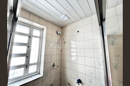 Casa à venda com 150m², 4 quartos e 4 vagasBanheiro 2