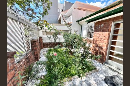 Casa à venda com 150m², 4 quartos e 4 vagasEntrada/Jardim