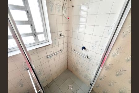 Casa à venda com 150m², 4 quartos e 4 vagasBanheiro 2