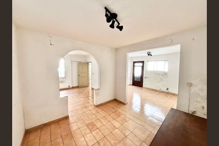 Casa à venda com 150m², 4 quartos e 4 vagasSala 3