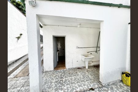 Casa à venda com 150m², 4 quartos e 4 vagasQuintal 