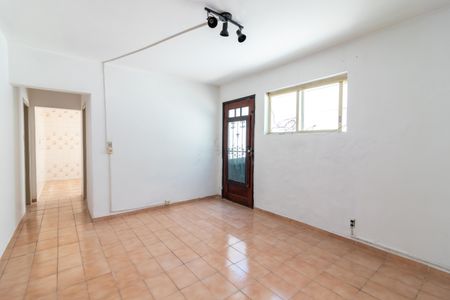 Casa à venda com 150m², 4 quartos e 4 vagasEdícula - Sala de Estar