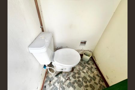Casa à venda com 150m², 4 quartos e 4 vagasBanheiro de serviço