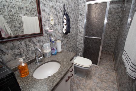 Casa à venda com 265m², 6 quartos e 2 vagasBanheiro Social