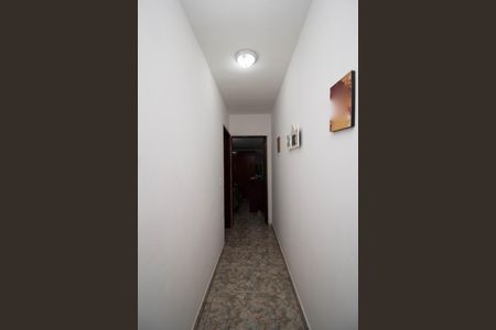 Casa à venda com 265m², 6 quartos e 2 vagasCorredor