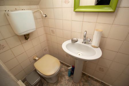 Casa à venda com 265m², 6 quartos e 2 vagasBanheiro da Suíte