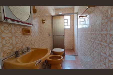 Casa à venda com 264m², 7 quartos e 2 vagas Casa à venda com 264m², 7 quartos e 2 vagasBanheiro Social