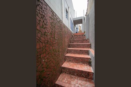 Casa à venda com 265m², 6 quartos e 2 vagasEscada