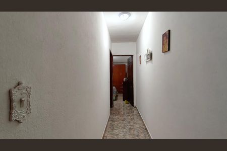 Casa à venda com 264m², 7 quartos e 2 vagas Casa à venda com 264m², 7 quartos e 2 vagasCorredor