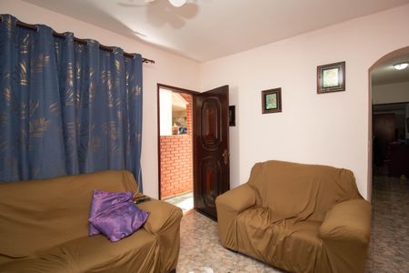 Casa à venda com 265m², 6 quartos e 2 vagasSala