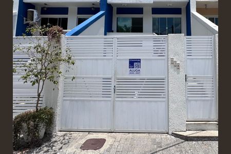 Casa de condomínio para alugar com 320m², 4 quartos e 2 vagasPlaquinha Quinto Andar