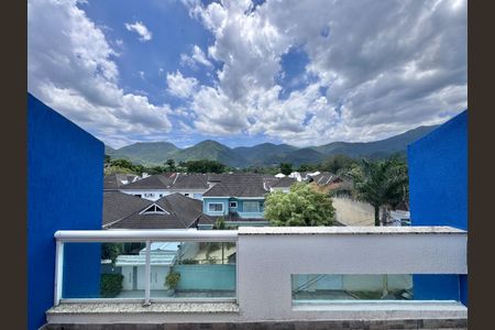 Casa de condomínio para alugar com 320m², 4 quartos e 2 vagasTerraço