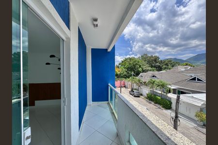 Casa de condomínio para alugar com 320m², 4 quartos e 2 vagasSuite 2 - Varanda