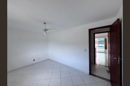 Casa de condomínio para alugar com 320m², 4 quartos e 2 vagasSuite 3
