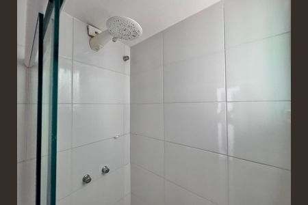 Casa de condomínio para alugar com 320m², 4 quartos e 2 vagasSuite 1- Banheiro