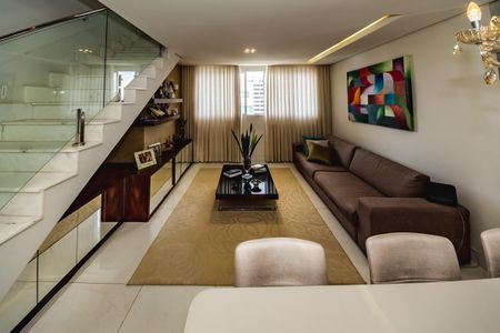 Apartamento à venda com 4 quartos, 250m² em Castelo, Belo Horizonte