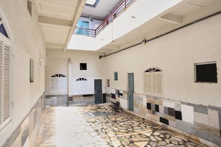 Área externa de kitnet/studio para alugar com 1 quarto, 30m² em São Paulo, Belo Horizonte