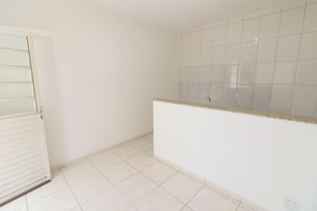 Cozinha de casa para alugar com 1 quarto, 25m² em Vila Osasco, Osasco