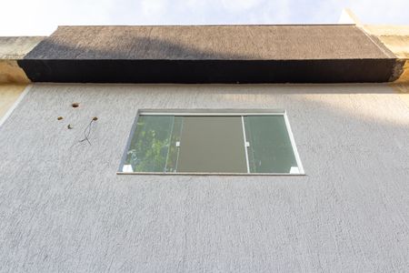 Casa de condomínio para alugar com 102m², 2 quartos e 1 vagaFachada