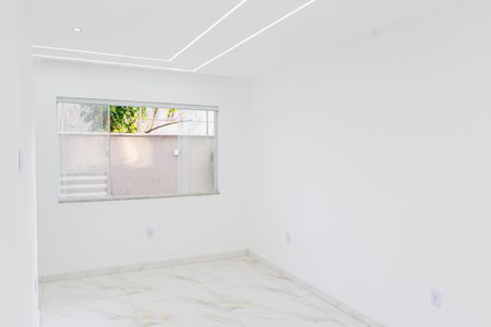 Sala de casa de condomínio para alugar com 2 quartos, 102m² em Campo Grande, Rio de Janeiro