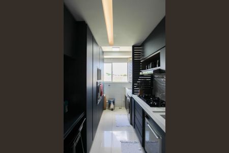 Apartamento à venda com 60m², 2 quartos e 1 vaga Apartamento à venda com 60m², 2 quartos e 1 vagaCozinha e Área de Serviço