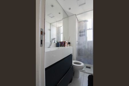 Apartamento à venda com 60m², 2 quartos e 1 vaga Apartamento à venda com 60m², 2 quartos e 1 vagaBanheiro Social