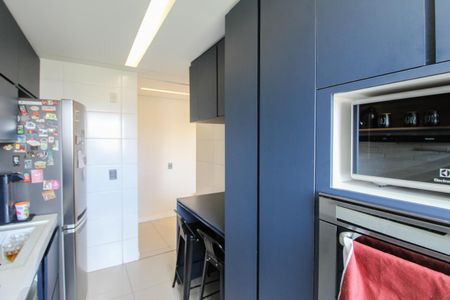 Apartamento à venda com 60m², 2 quartos e 1 vaga Apartamento à venda com 60m², 2 quartos e 1 vagaCozinha e Área de Serviço